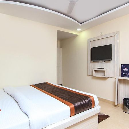 Oyo 8883 Hotel Comfort Zone Lucknow Zewnętrze zdjęcie