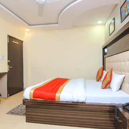 Oyo 8883 Hotel Comfort Zone Lucknow Zewnętrze zdjęcie