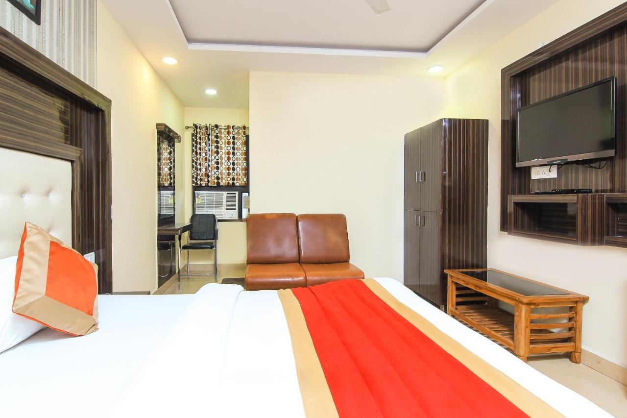Oyo 8883 Hotel Comfort Zone Lucknow Zewnętrze zdjęcie