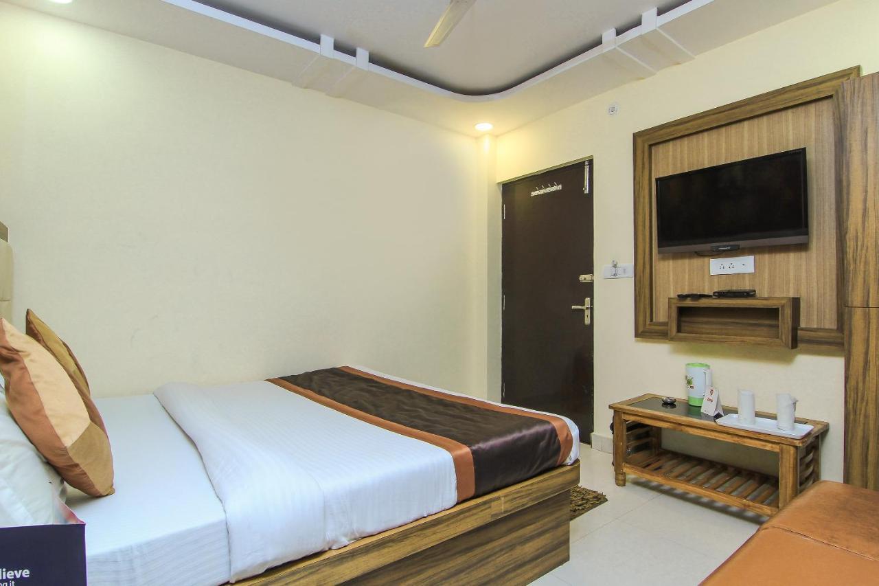 Oyo 8883 Hotel Comfort Zone Lucknow Zewnętrze zdjęcie